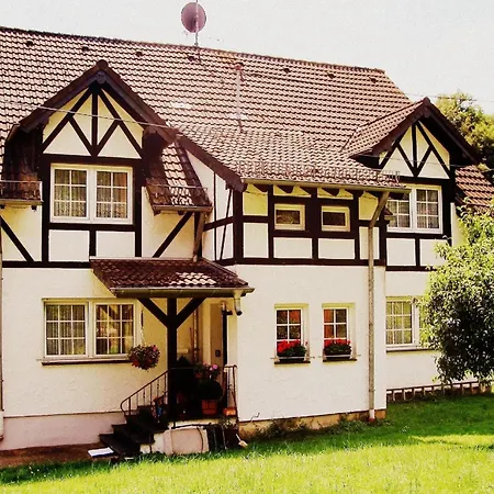 Gemuetliche In Frohnhofen Mit Garten Eichenbach